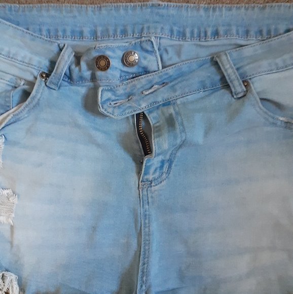 Jean Shorts - Picture 2 of 3